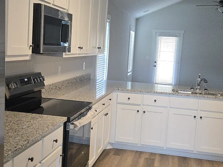 111 Charlie Way — Photo 6