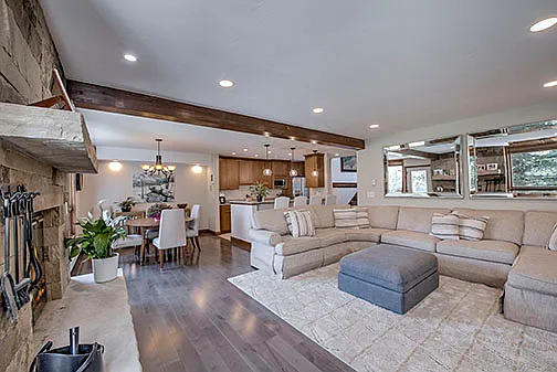654 Stone Creek Dr — Photo 1