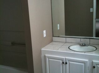 117 N Hill St #A, Griffin, GA 30223