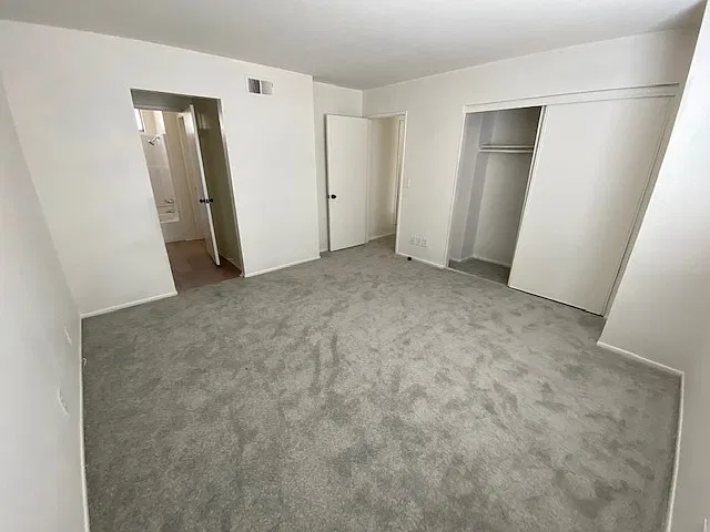 2 bed, 1.5 bath, 899 sqft, $3,000 — Photo 3