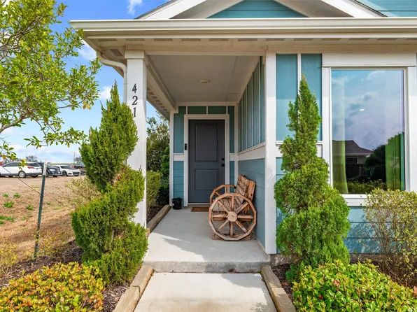 421 Corsair Way, Ferris, TX 75125