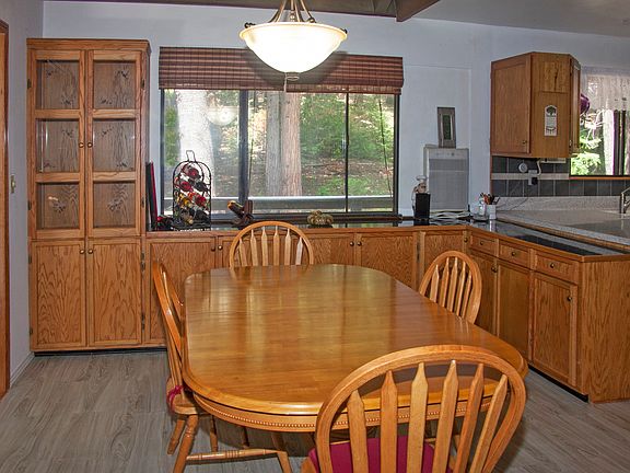 5th image of 7063 Lakewood Dr