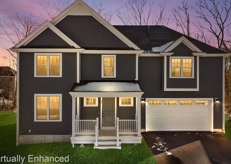 1st image of 40 Timber Crest Dr