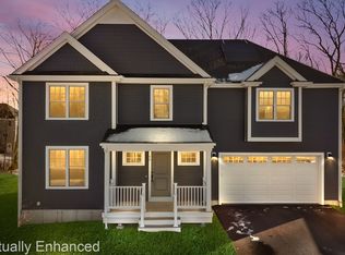 40 Timber Crest Dr, Medway, MA 02053