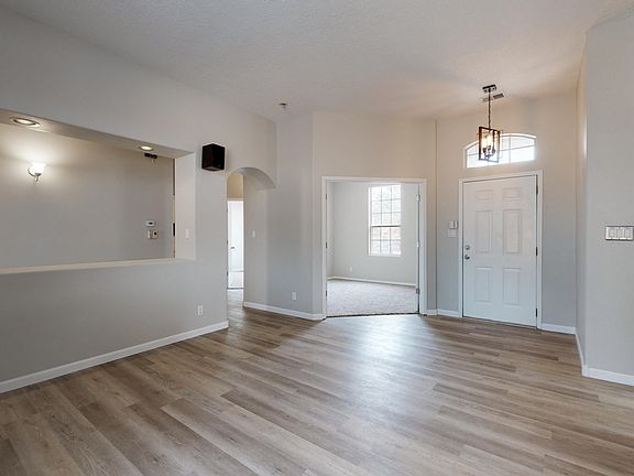 4th image of 10401 Napoli Pl NW