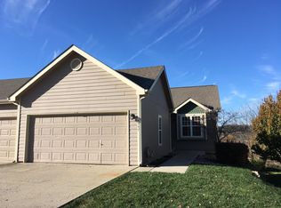 4947 Stoneback Dr, Lawrence, KS 66047