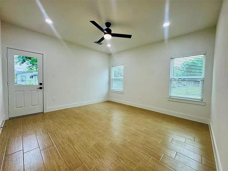 5710 Delmack St #A — Photo 8