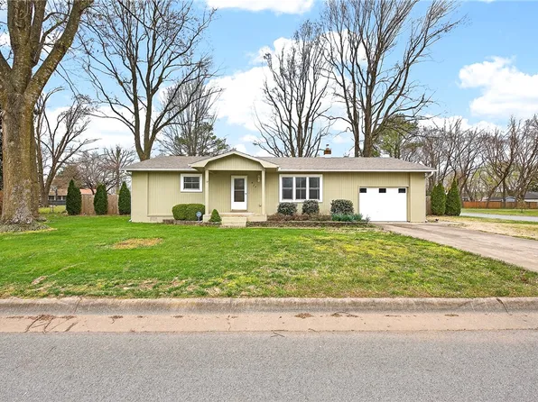 522 Lee Town Dr, Pea Ridge, AR 72751