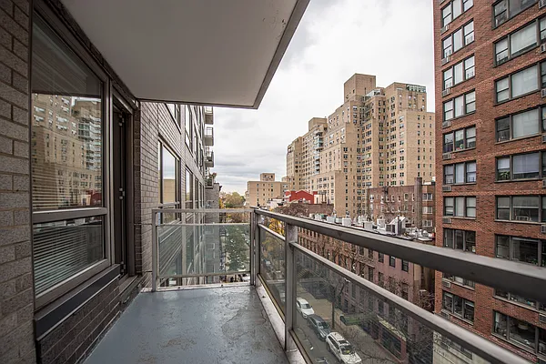 Rented by Solow Realty | media 15