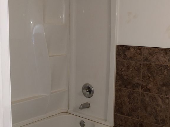 5th image of 3124 Salem Dr