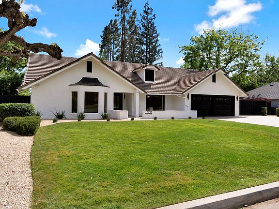 2nd image of 3737 W Minarets Ave