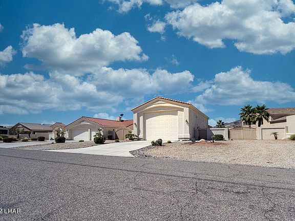 3rd image of 677 SE Avenida Laredo