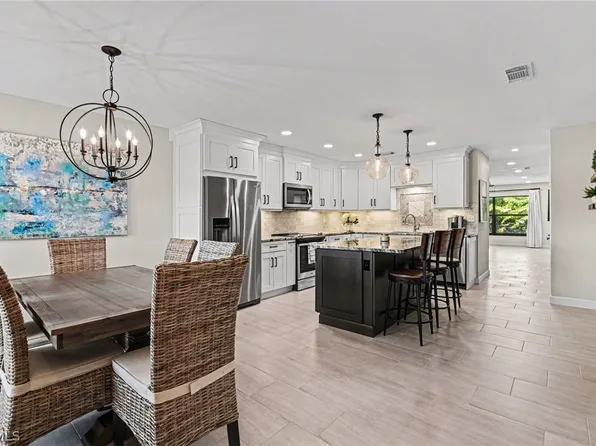 8504 Charter Club Cir Unit 5, Fort Myers, FL 33919