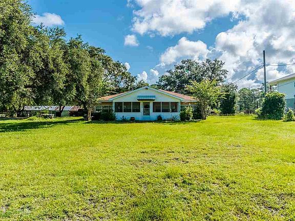 2nd image of 1064 Meadson Cir
