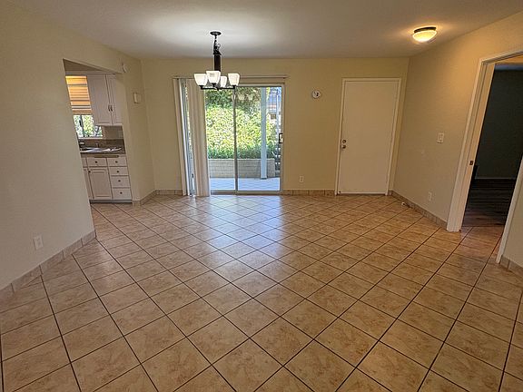 5th image of 1878 Fairway Circle Dr