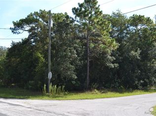 5661 N Lamp Post Dr, Beverly Hills, FL 34465