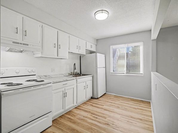 4422 S 25th St APT 9