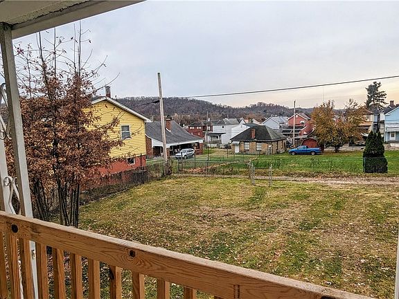 4th image of 604 W Vine St