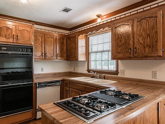 5th image of 274 Lakeside Park Dr