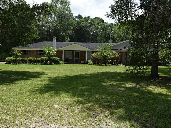 3rd image of 13425 Davida Dr