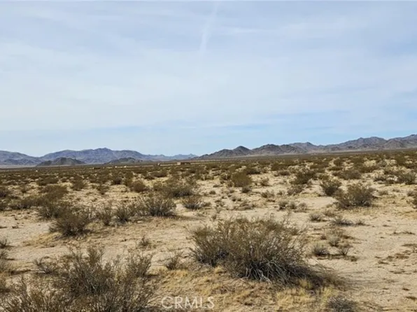 800 Jones Rd, Lucerne Valley, CA 92356