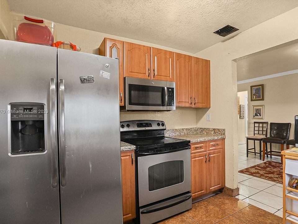 1st image of 2695 NW 22nd St