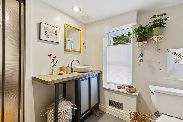 Sold by Corcoran | media 8