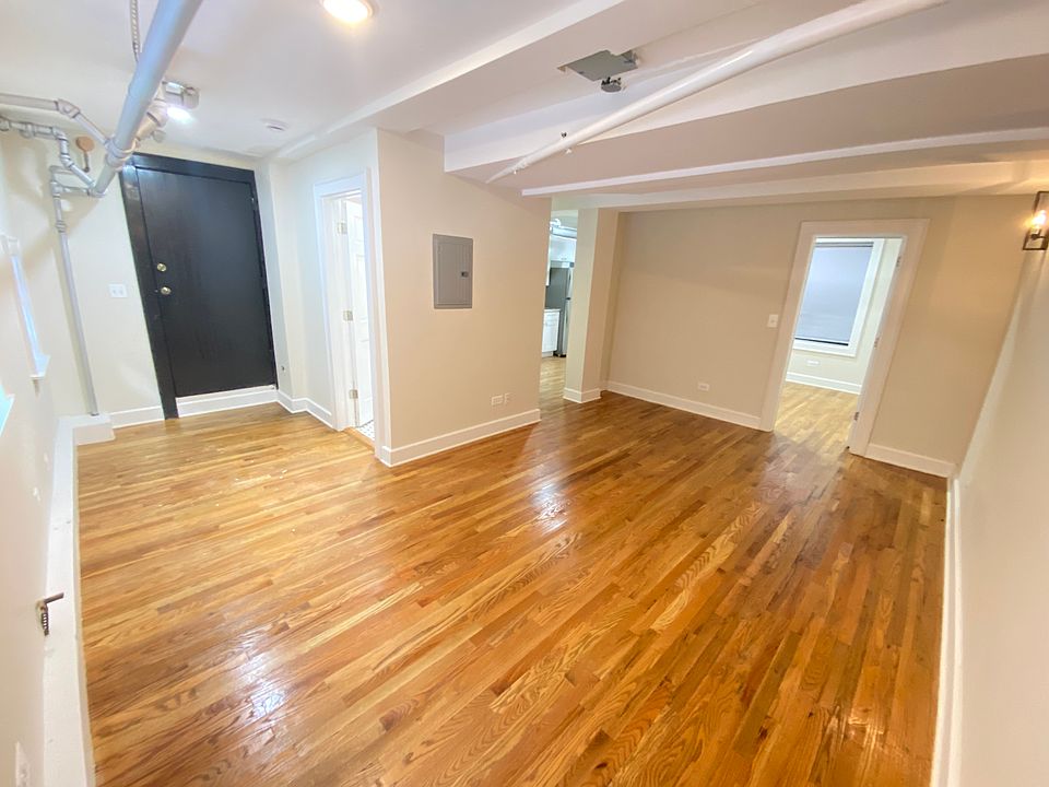 1st image of 1715 W Albion Ave #G