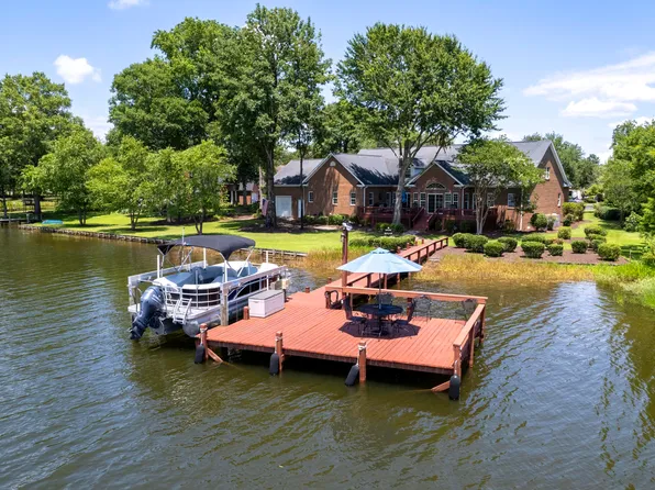 65 Reedy Ct, Manning, SC 29102