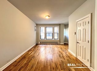 723.5 W Barry Ave #A1, Chicago, IL 60657