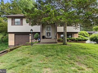26 Dogwood Ln, Turnersville, NJ 08012