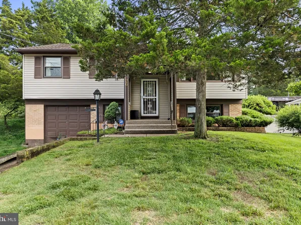 26 Dogwood Ln, Turnersville, NJ 08012