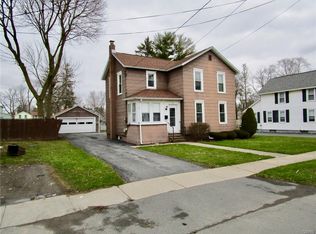 39 Frances St, Auburn, NY 13021