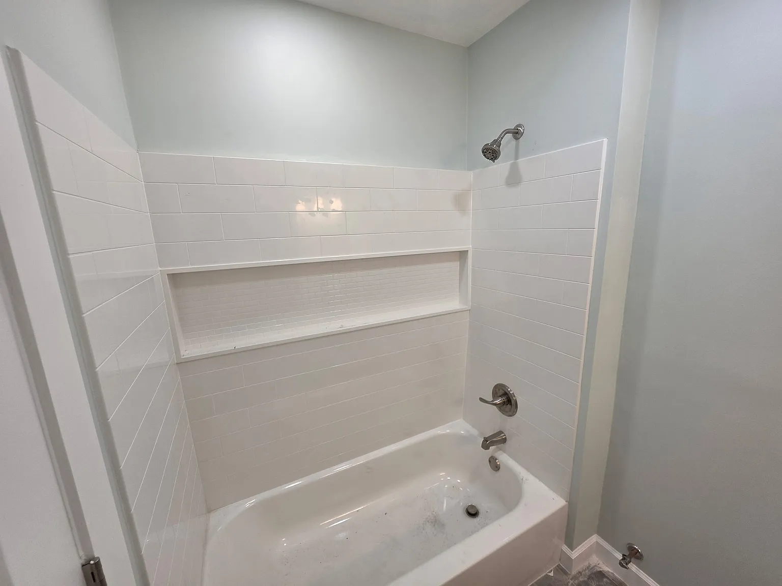 2 bed, 750 sqft, $2,350 — Photo 4