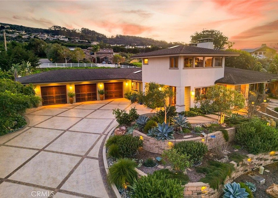 1st image of 295 Mar Vista Dr