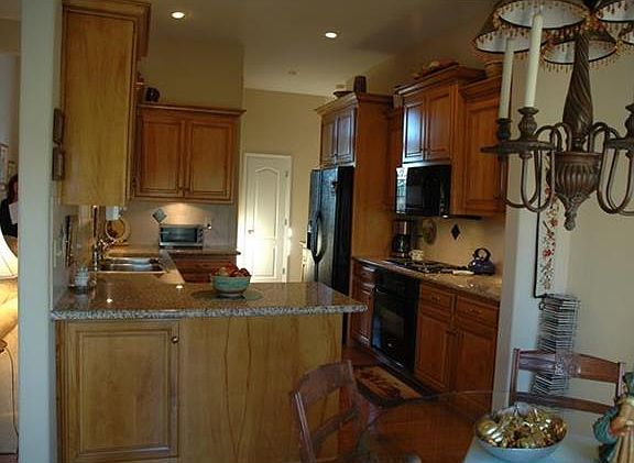 4th image of 14512 Eastern Ct
