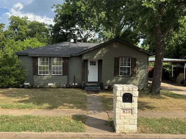 821 College St, Cleburne, TX 76033