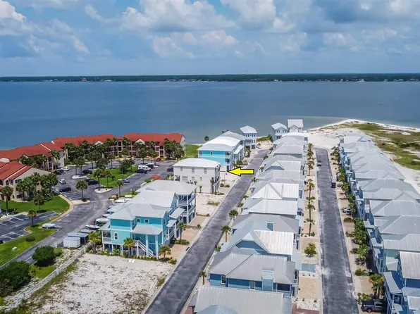 1482 Seaside Cir, Navarre, FL 32566