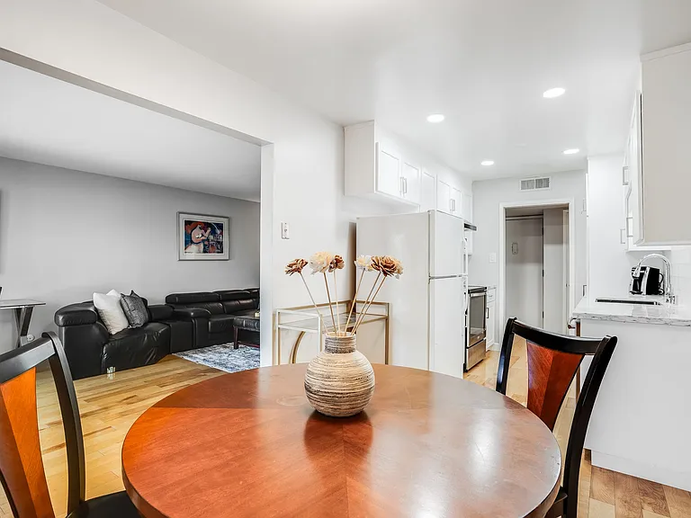 21 Willow Rd #33 — Photo 15