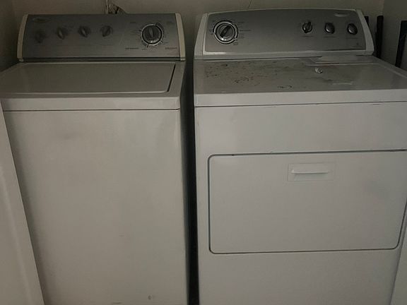 3rd image of 5831 S Waterbury Dr Unit D