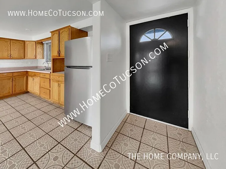 5950 S Liberty Ave — Photo 6