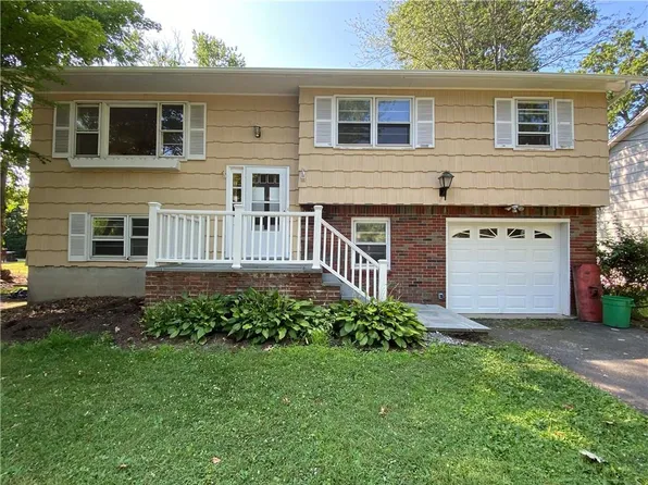 66 Hunt Avenue, Pearl River, NY 10965