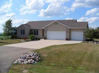 1400 E 38th St, Sterling, IL 61081