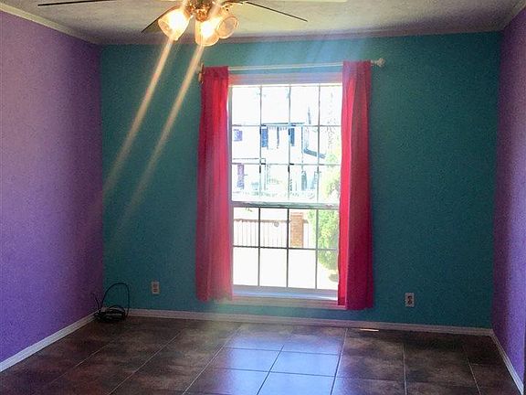 4th image of 1509 Crescent Dr