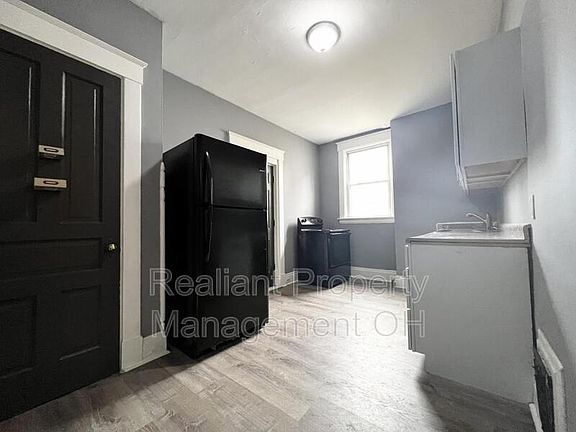 4th image of 3055 Mathers St APT 4