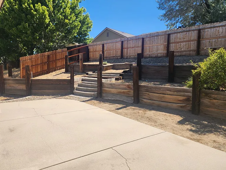 1007 Shadow Ln — Photo 26