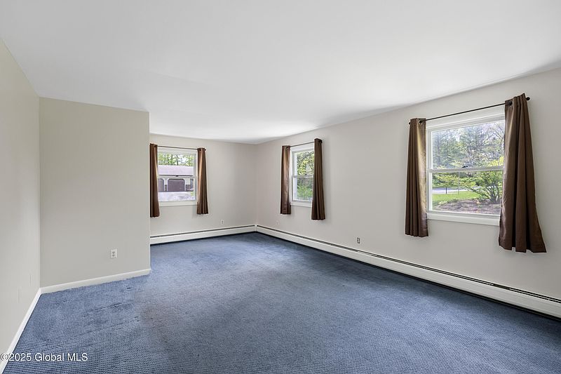 5th image of 43 Brookline Drive