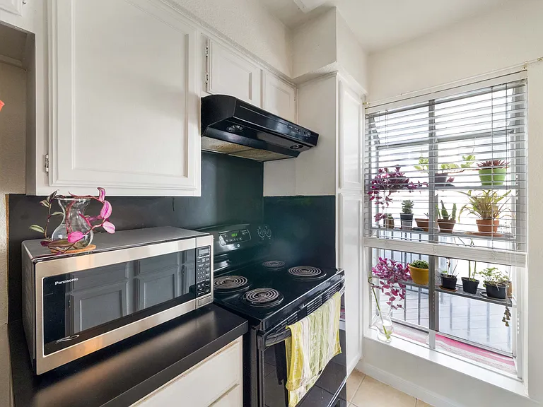3111 Tom Green St #309 — Photo 3