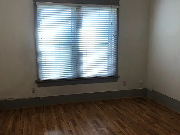 619 Poplar St — Photo 11