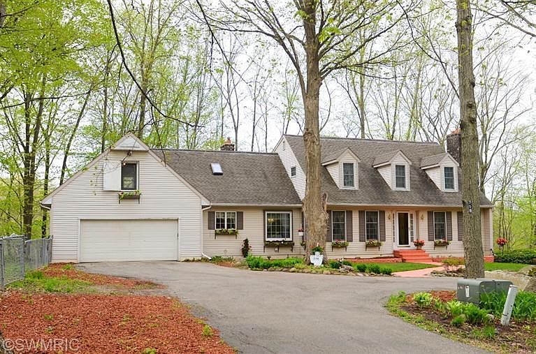 1st image of 7190 Thornview Dr SE